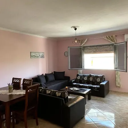 Lungomare Con Garage Privato * Vlorë